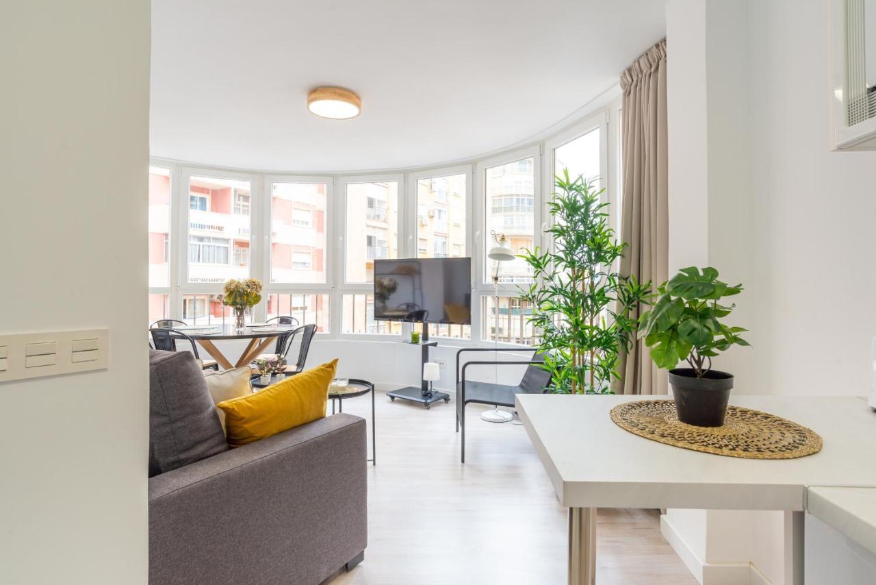 Malaga Centro Apartment ภายนอก รูปภาพ