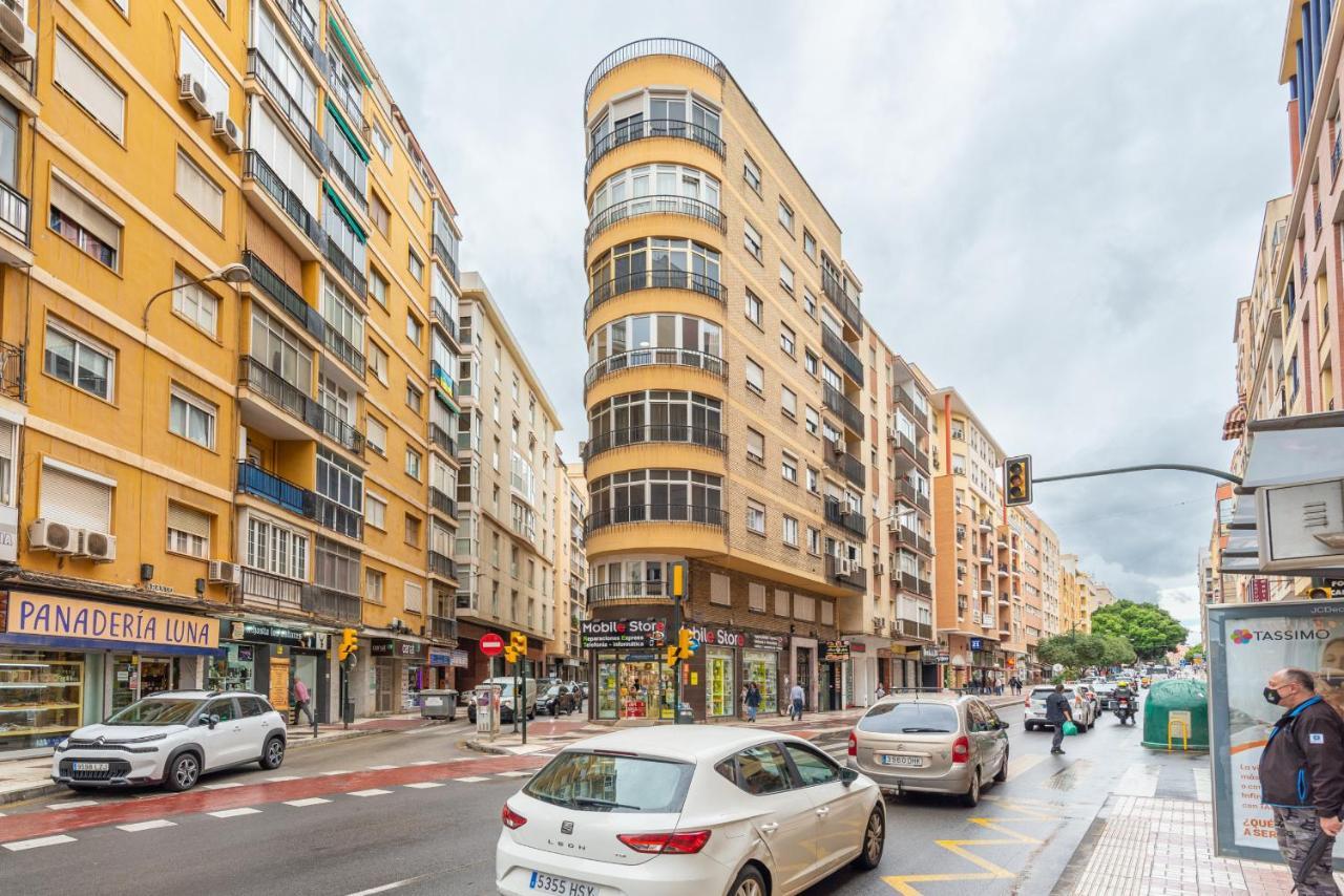 Malaga Centro Apartment ภายนอก รูปภาพ